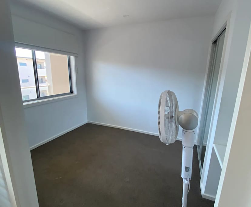 Unfurnished room with own bathroom