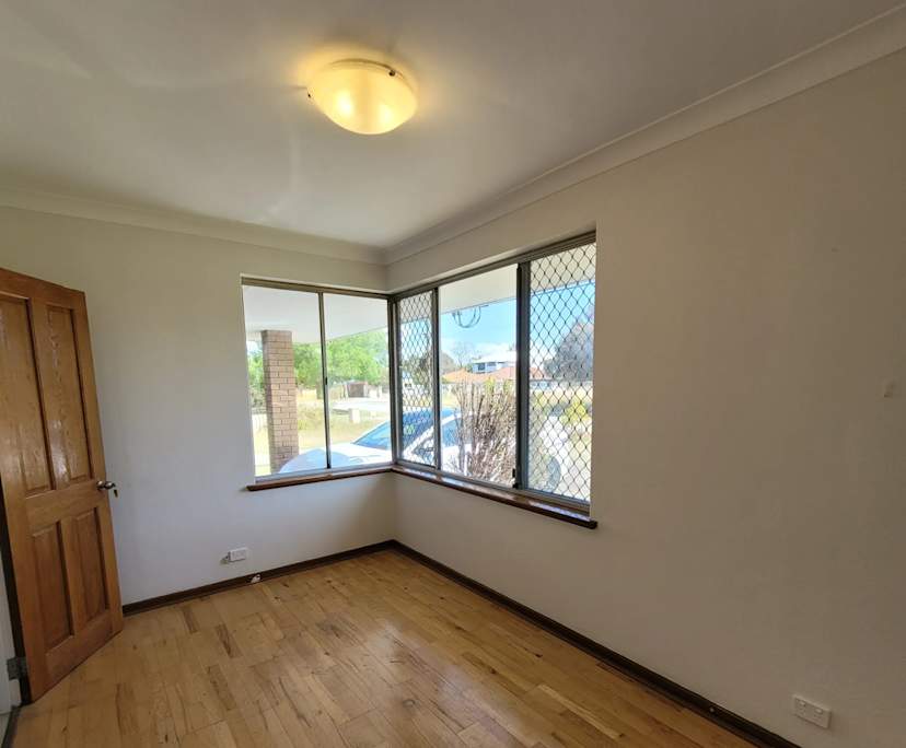 $700, Whole-property, 3 bathrooms, Kewdale WA 6105