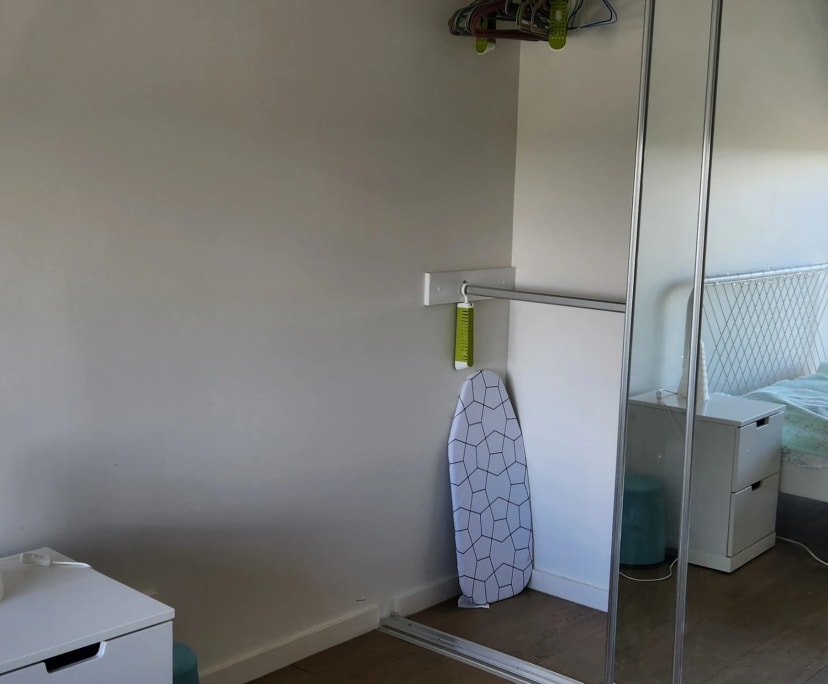 Furnished room with own bathroom