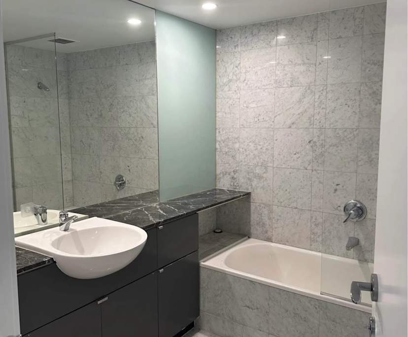 Unfurnished room with own bathroom