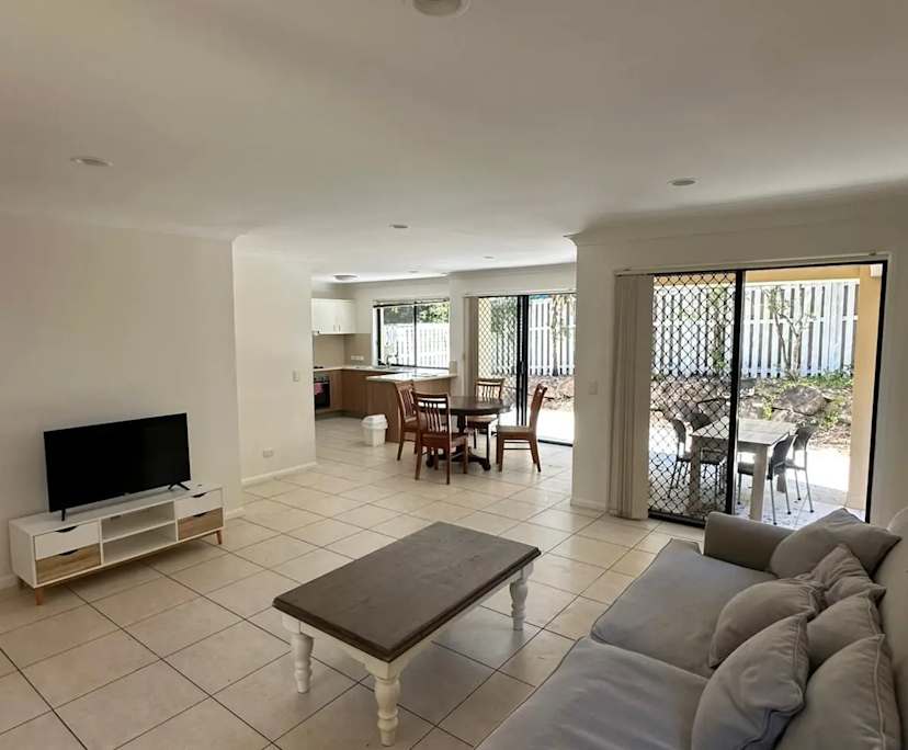 $600, Share-house, 3 bathrooms, Varsity Lakes QLD 4227