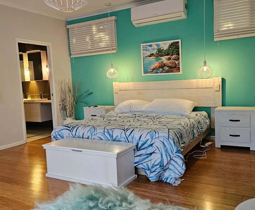 Room with ensuite in a share house