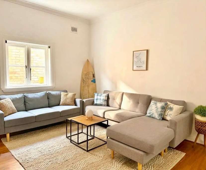 Furnished room in a share house