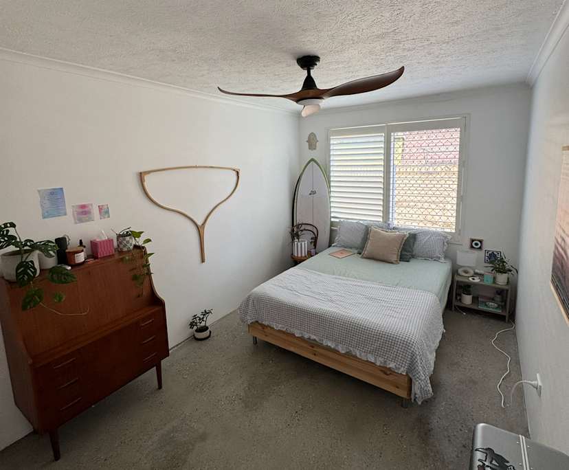 Furnished room in a flatshare