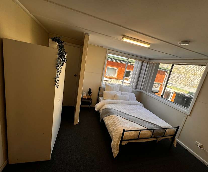 propertyImage