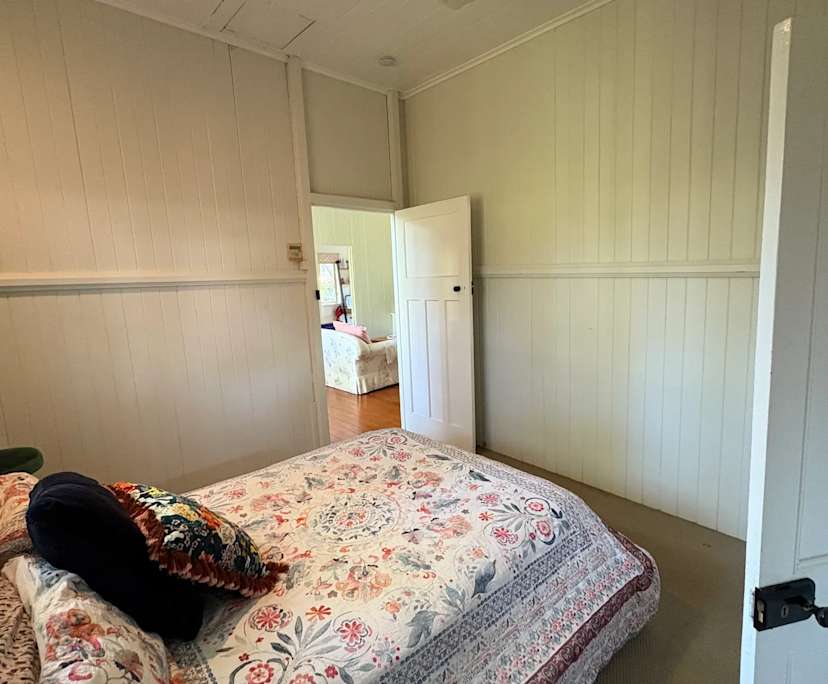 $365, Share-house, 2 bathrooms, Indooroopilly QLD 4068