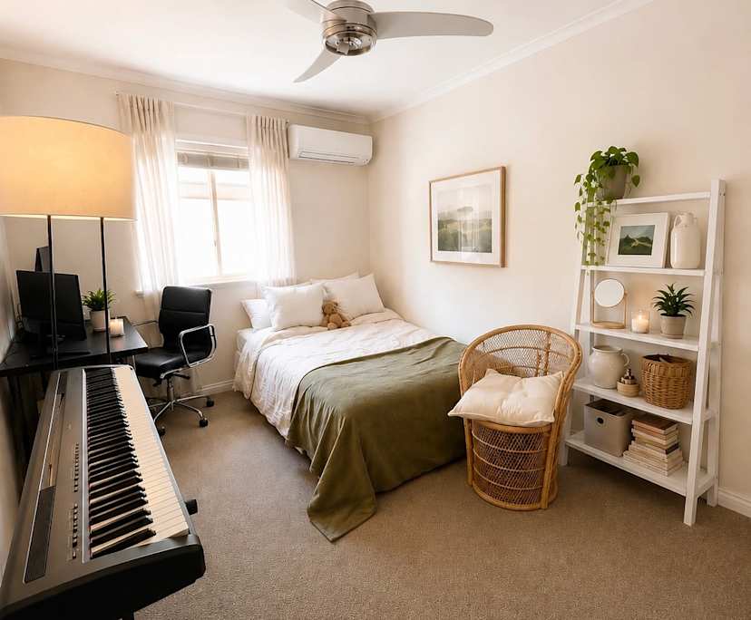 Furnished room in a share house