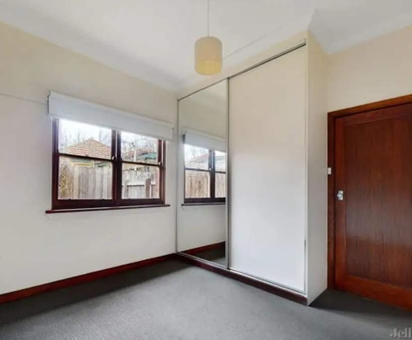 Unfurnished room in a share house