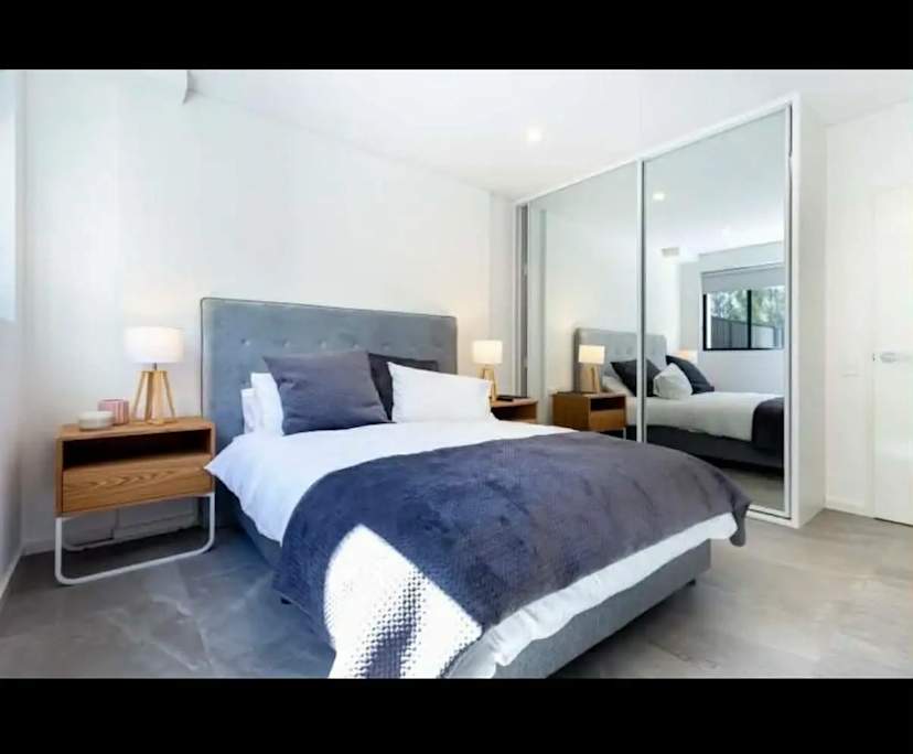 Unfurnished room with own bathroom