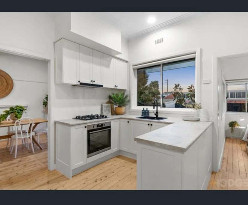 $350, Share-house, 2 bathrooms, Geelong West VIC 3218