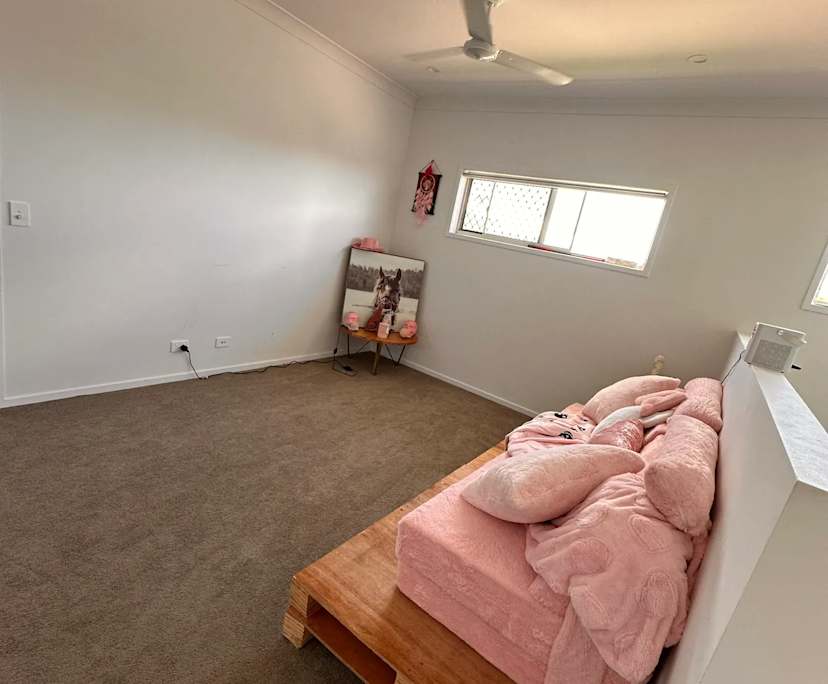 $350, Share-house, 4 bathrooms, Nerang QLD 4211