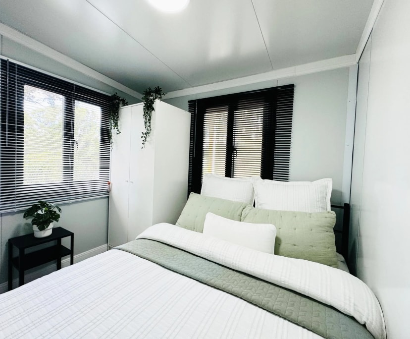 $525, Granny-flat, 2 bathrooms, Seven Hills NSW 2147