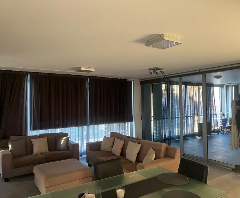 Furnished room in a flatshare