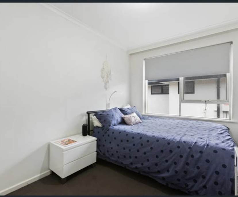 Unfurnished room in a flatshare