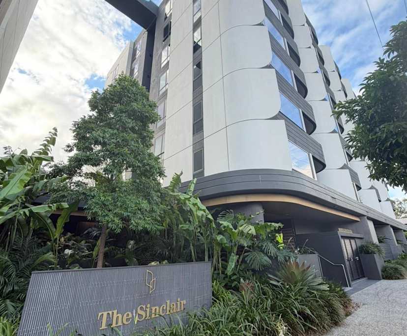 Unfurnished room with ensuite in a flatshare