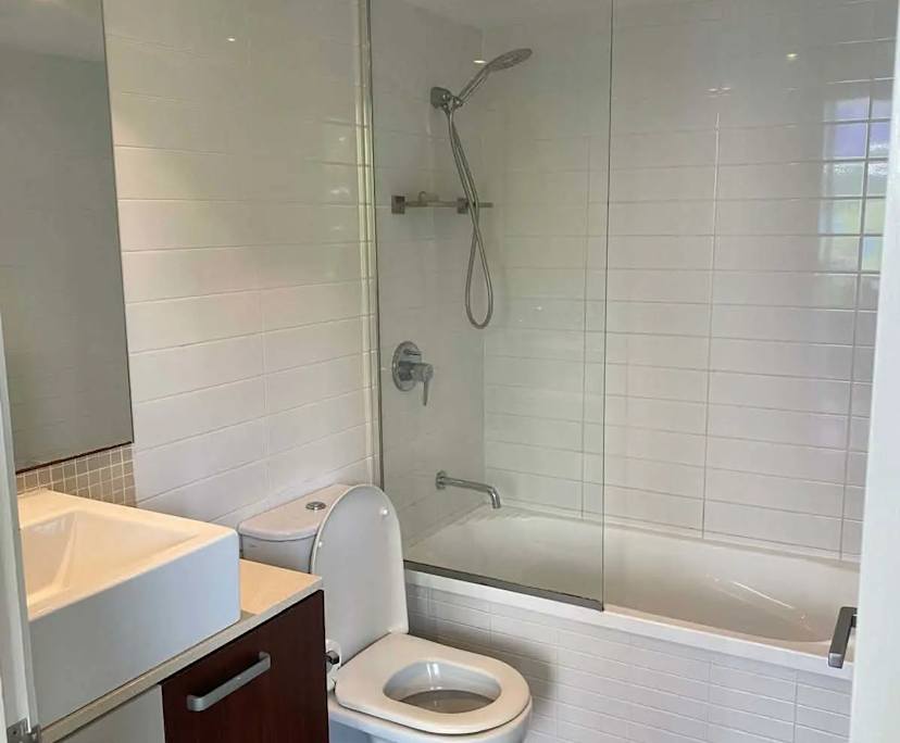 $300, Flatshare, 2 bathrooms, Fortitude Valley QLD 4006