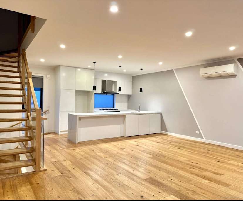 Unfurnished room with own bathroom