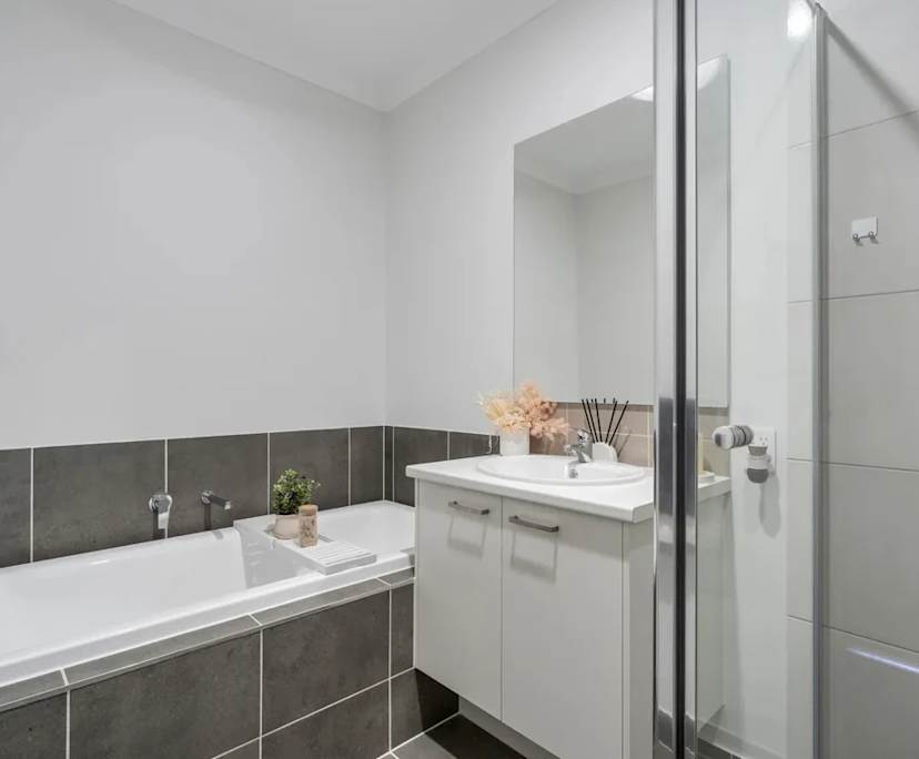 $300, Share-house, 3 bathrooms, Craigieburn VIC 3064