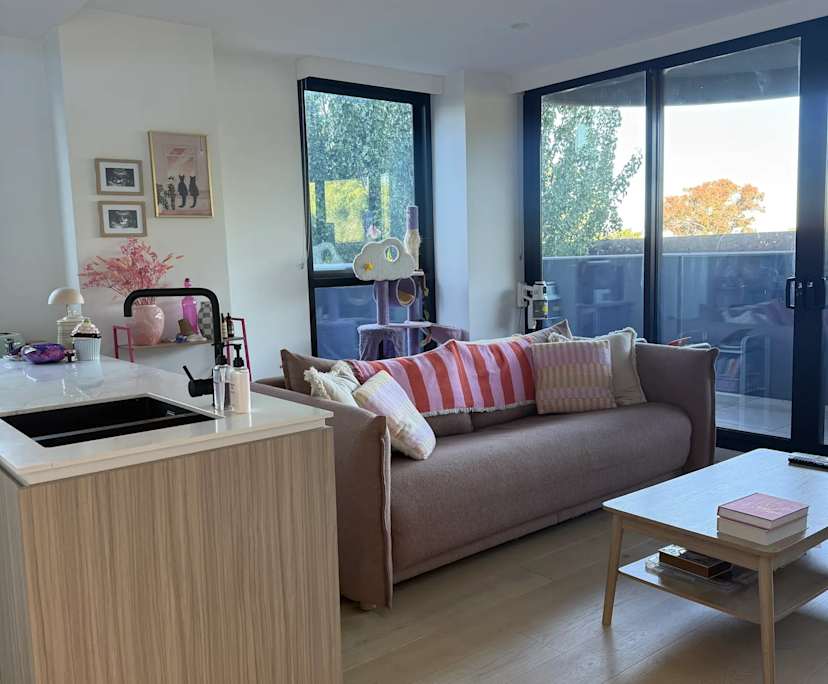 Unfurnished room with own bathroom