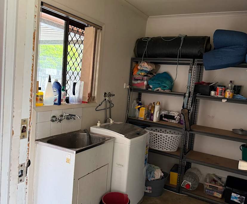 $250, Share-house, 3 bathrooms, Arundel QLD 4214