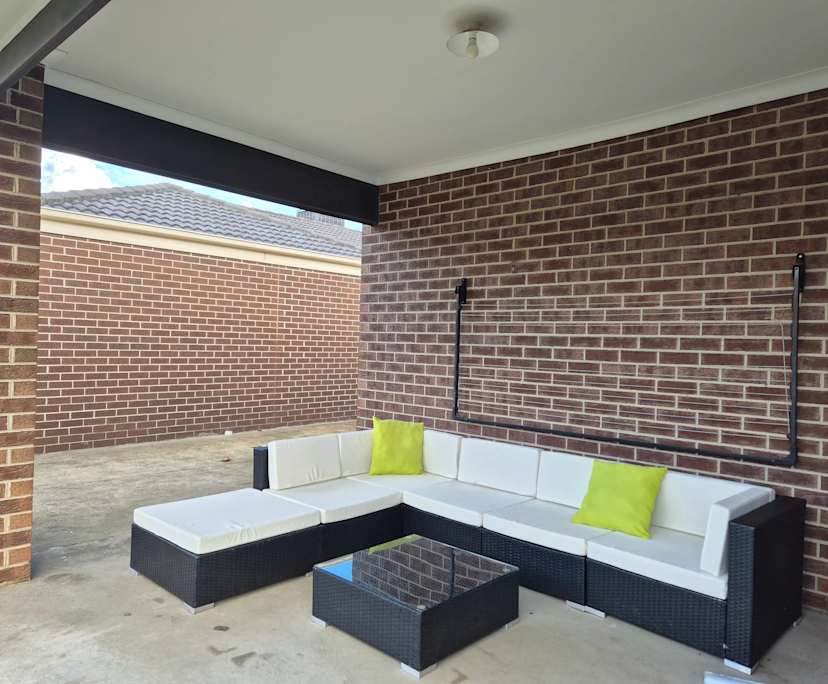 Unfurnished room in a share house