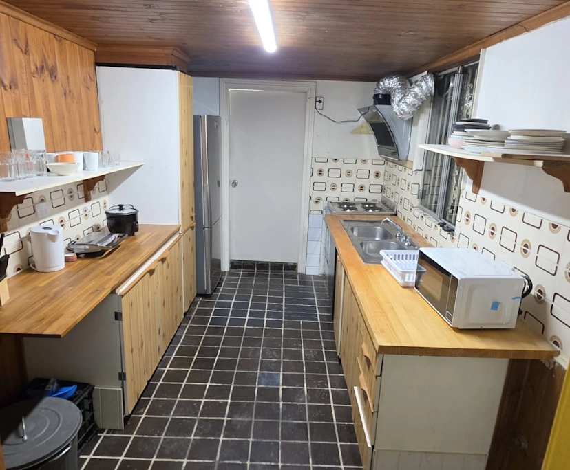 Furnished room in a share house