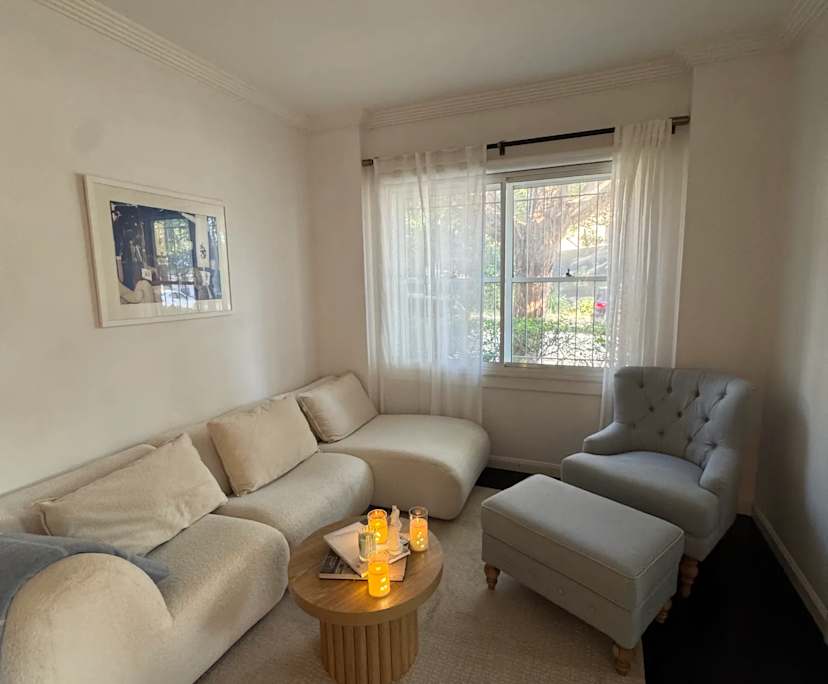 Whole property with 2 rooms for rent