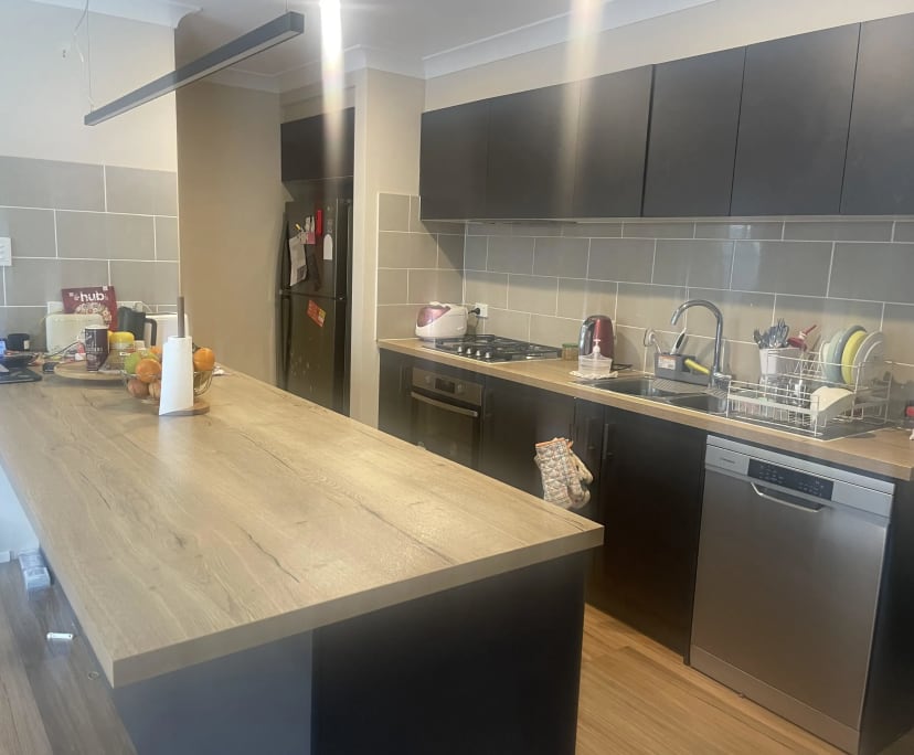 Room for Rent in Augustine Heights, Brisbane 270,...