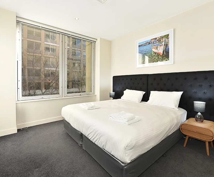 $1,099, Whole-property, 2 bathrooms, Melbourne VIC 3000