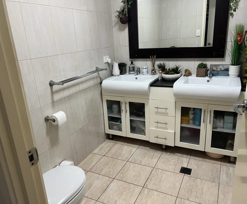 $220, Homestay, 3 bathrooms, Scarborough QLD 4020
