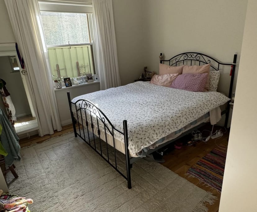 Unfurnished room in a share house