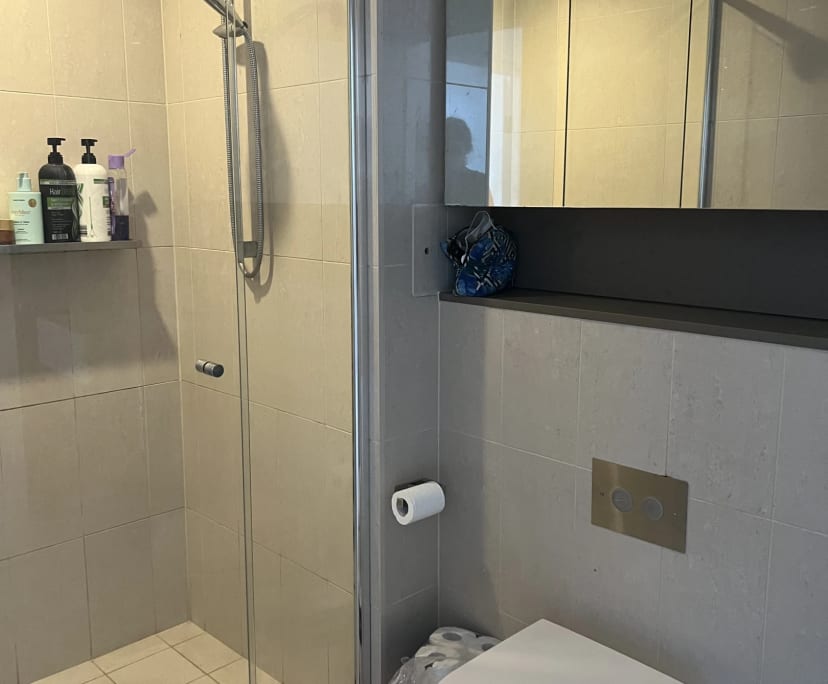 $500, Flatshare, 2 bathrooms, Hamilton QLD 4007