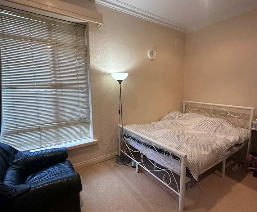 Furnished room with ensuite in a share house