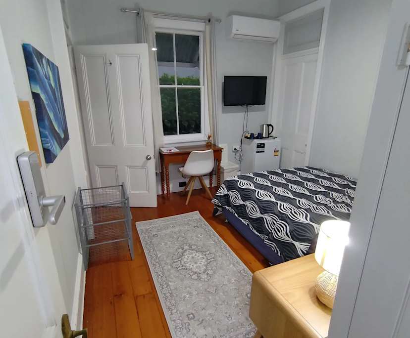 $350, Share-house, 6 bathrooms, Brisbane City QLD 4000