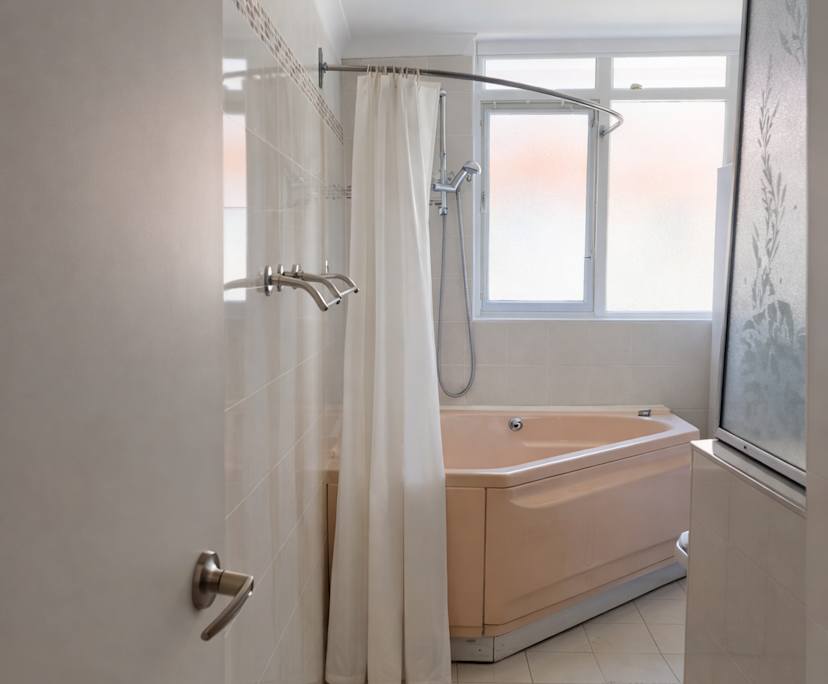 $350, Flatshare, 3 bathrooms, Burwood NSW 2134