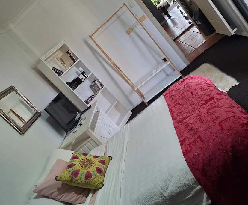 Furnished room studio flat for rent