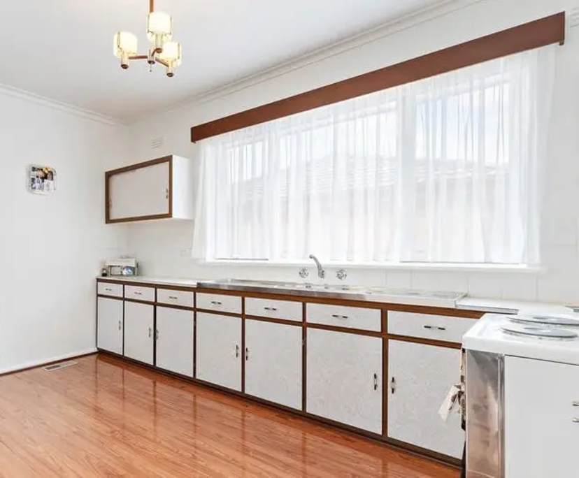 Room in a share house