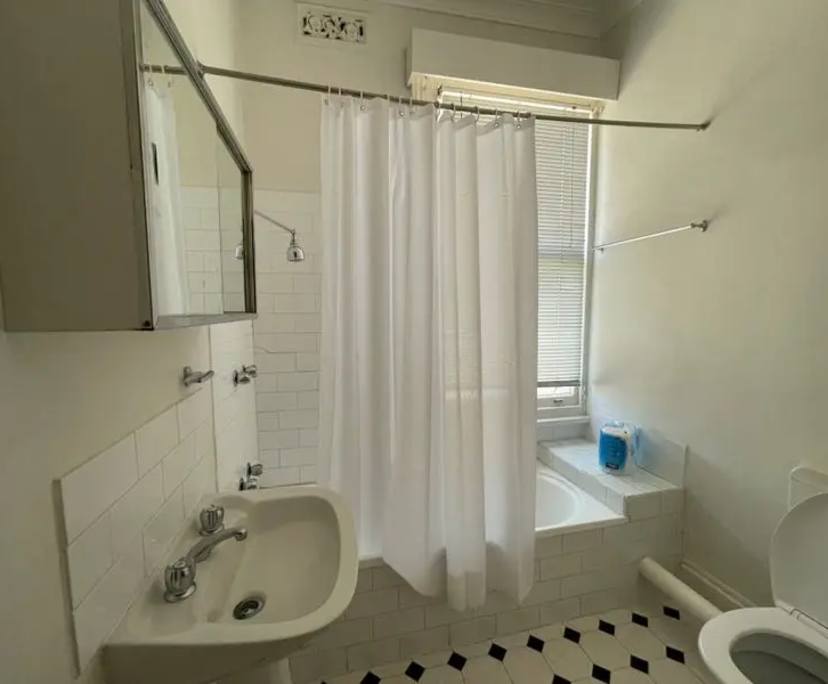 Unfurnished room in a share house