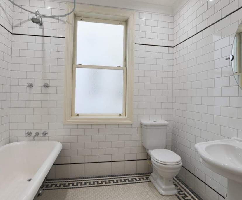 Whole property with 2 rooms for rent