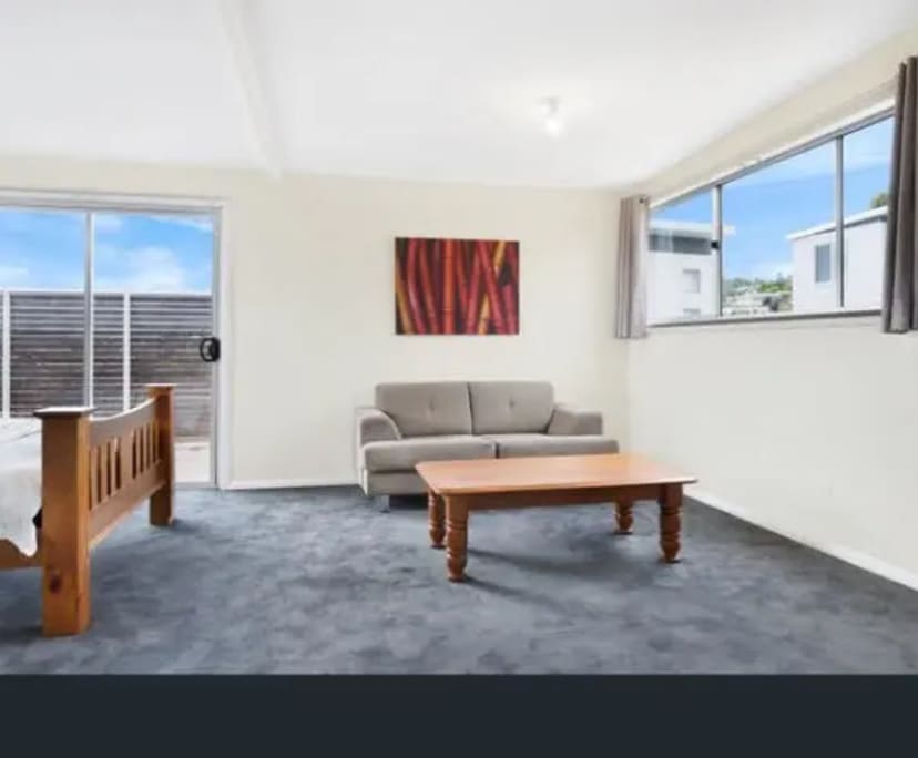 Room with ensuite in a share house