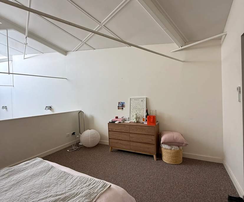 Unfurnished room with ensuite in a flatshare