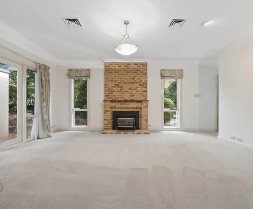 Unfurnished room in a share house