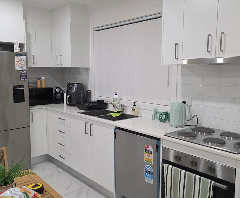 Room in a share house