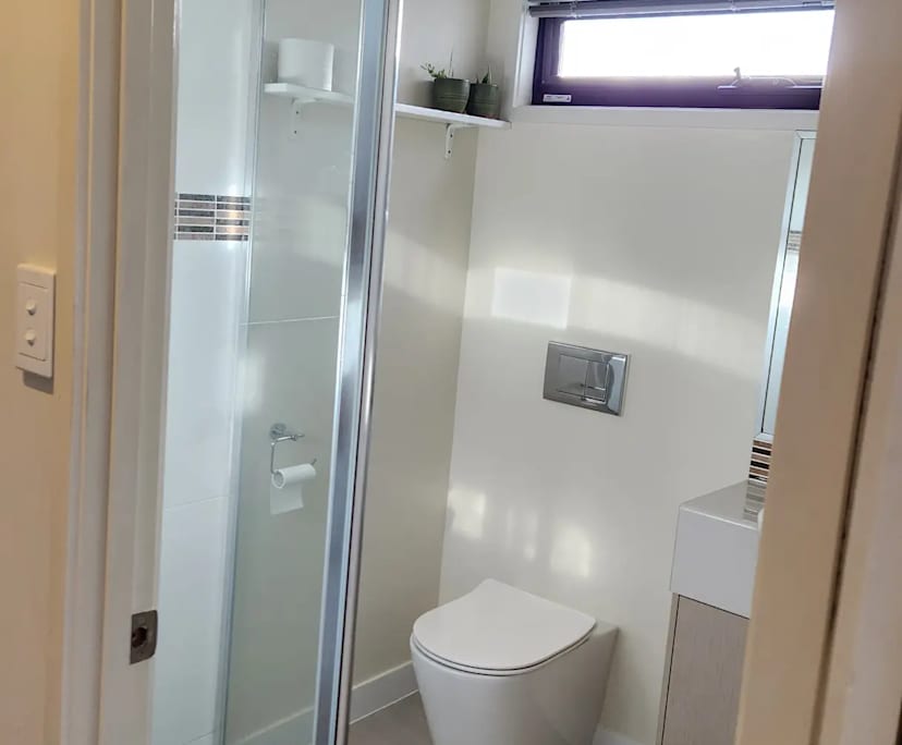 $300, Share-house, 3 bathrooms, Morningside QLD 4170