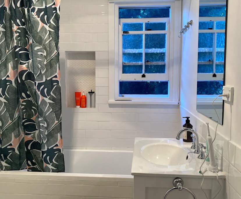 $325, Share-house, 3 bathrooms, Leura NSW 2780