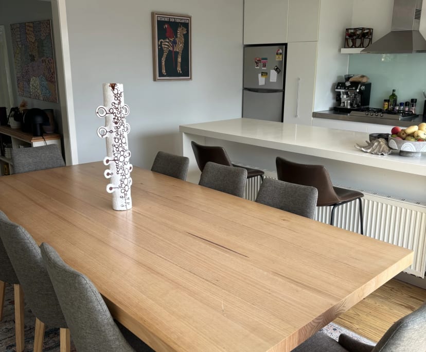 Room in a share house