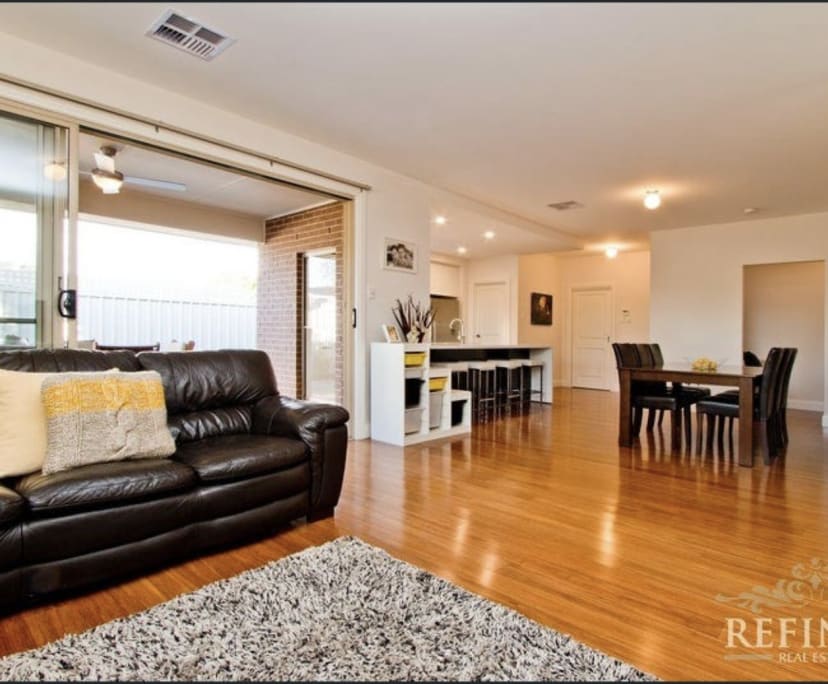 Room in a share house