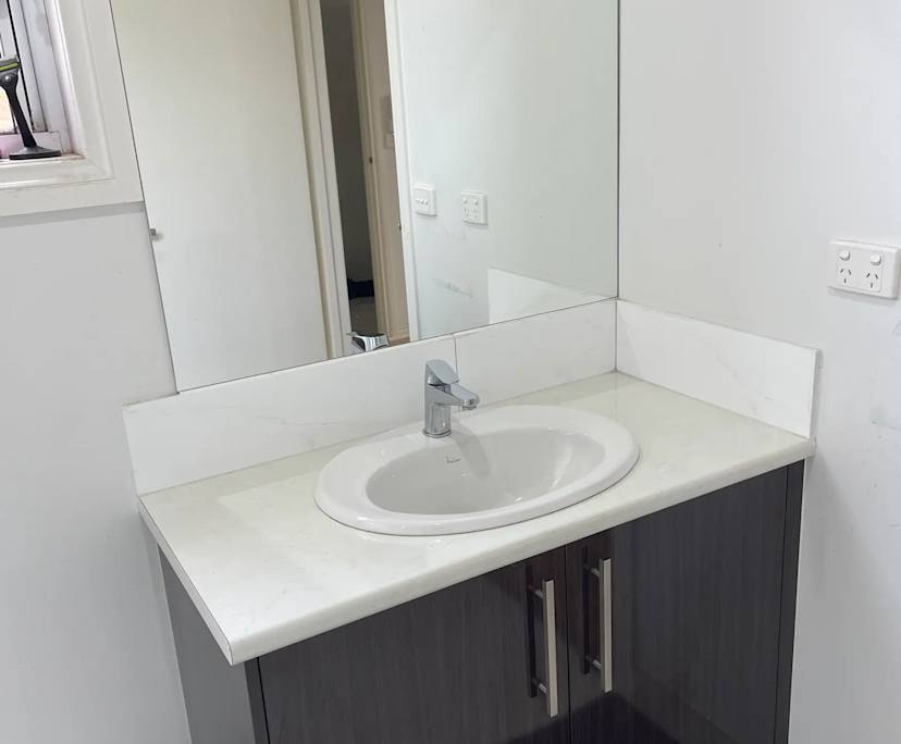 $330, Share-house, 4 bathrooms, Clyde North VIC 3978