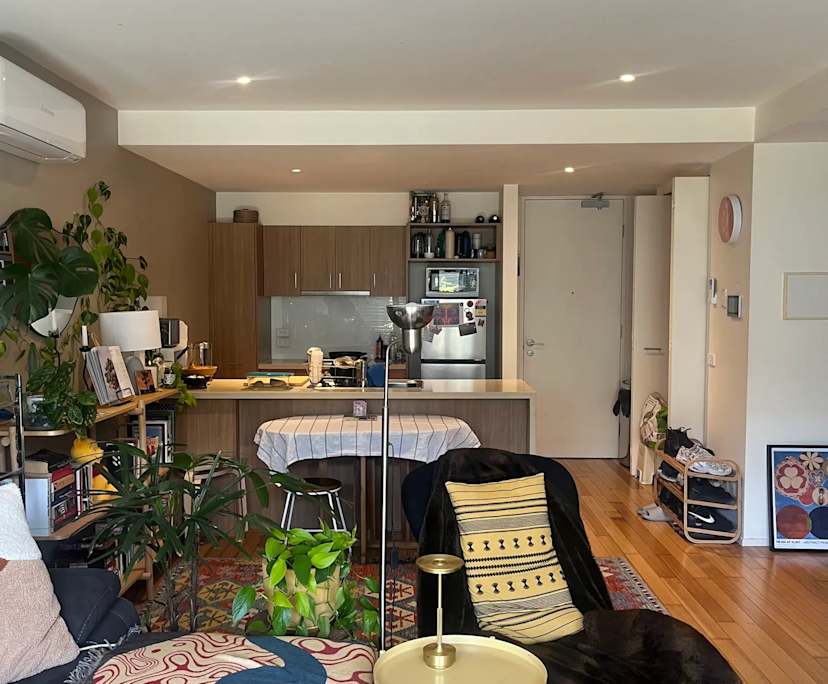 Furnished room with own bathroom