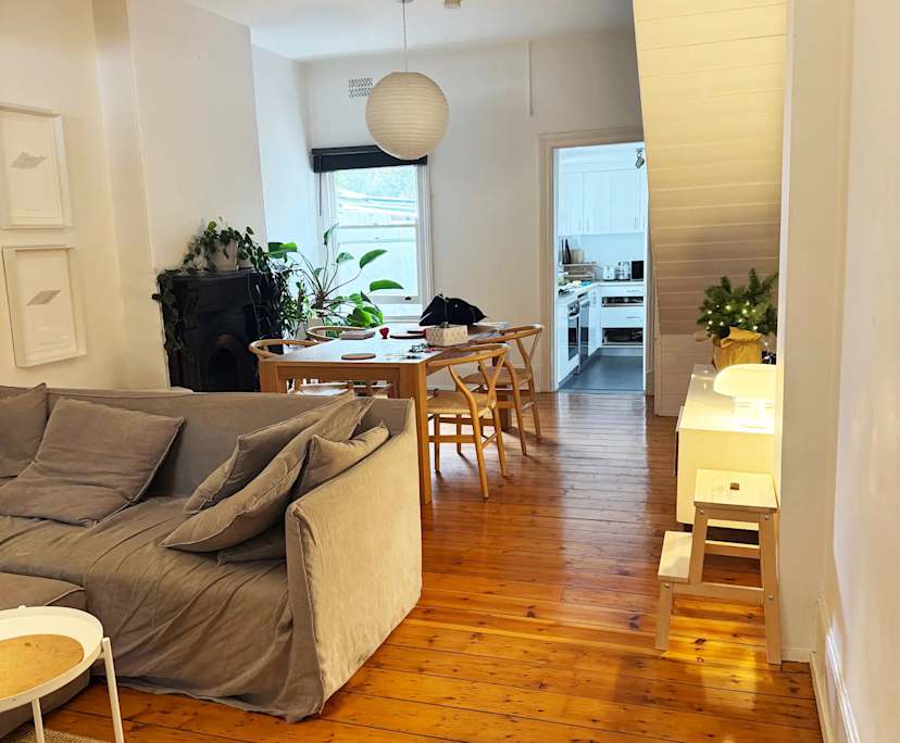 Room in a share house